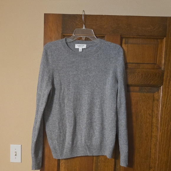 Nordstrom Sweaters - Nordstrom Cashmere Sweater in Gray